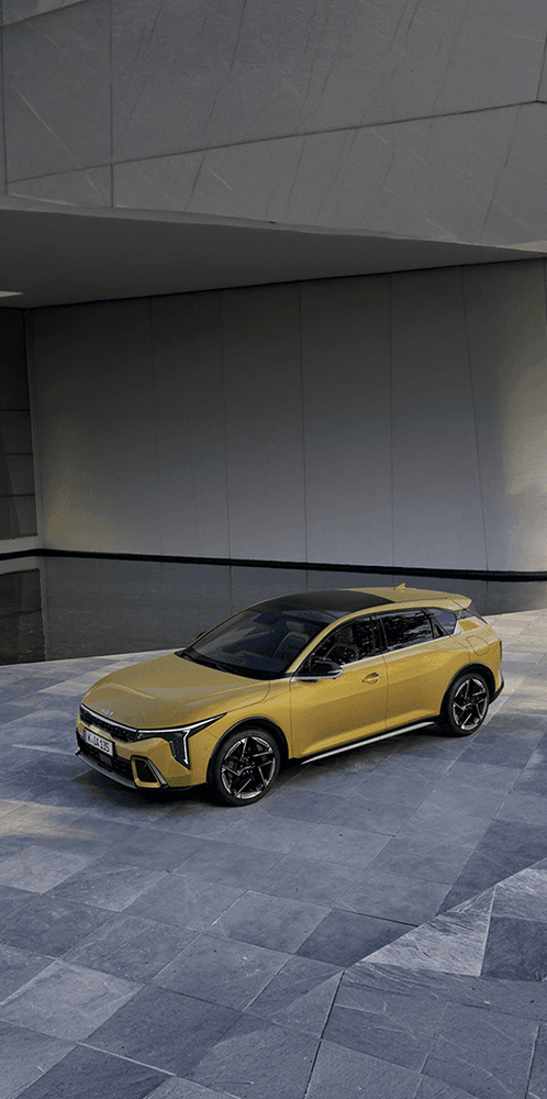 kia-k4-my26-hero-mobile.png