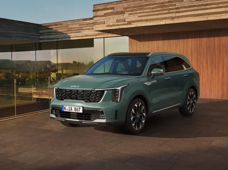 kia-sorento-my25-functionalitate-1.webp